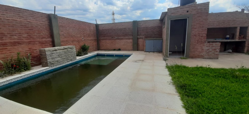 QUINCHO CON PISCINA