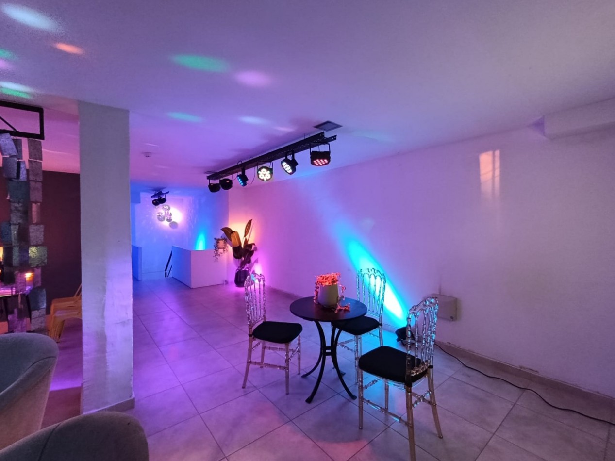 LOCAL COMERCIAL
