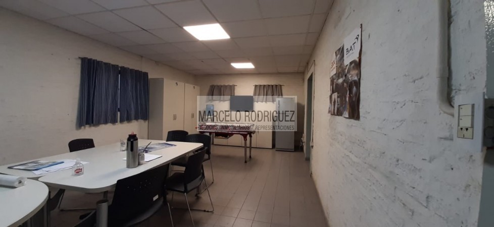 GALPON CON OFICINAS