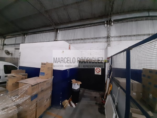 GALPON CON OFICINAS