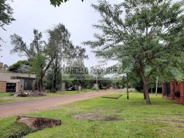 CASA CON QUINCHO Y PISCINA