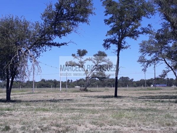 LOTES EN BARRIO CERRADO