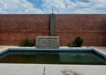 QUINCHO CON PISCINA